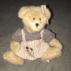 Annie Quiltberry Boyd’s bear